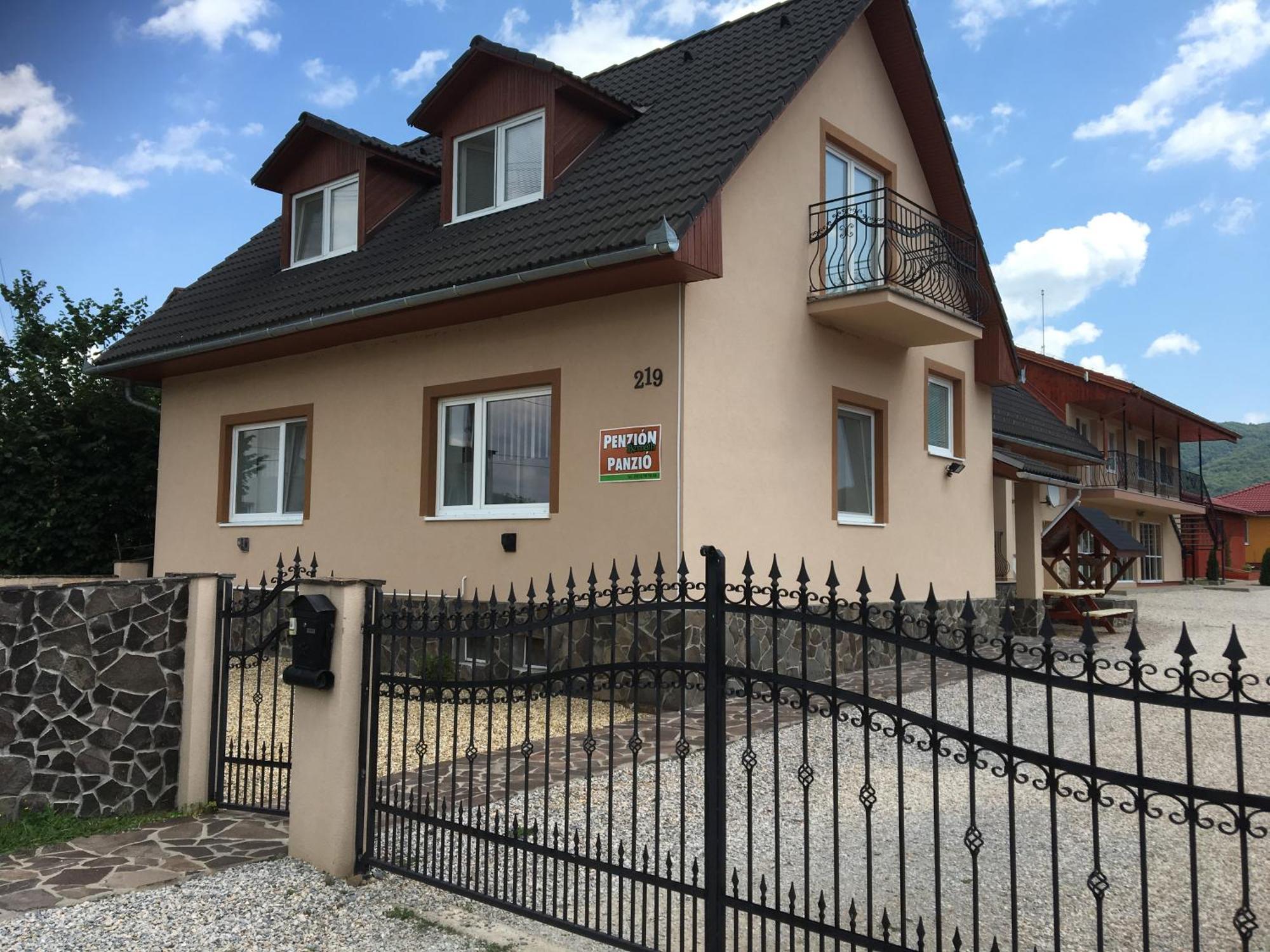 Penzion Bernath Rožňava Bagian luar foto